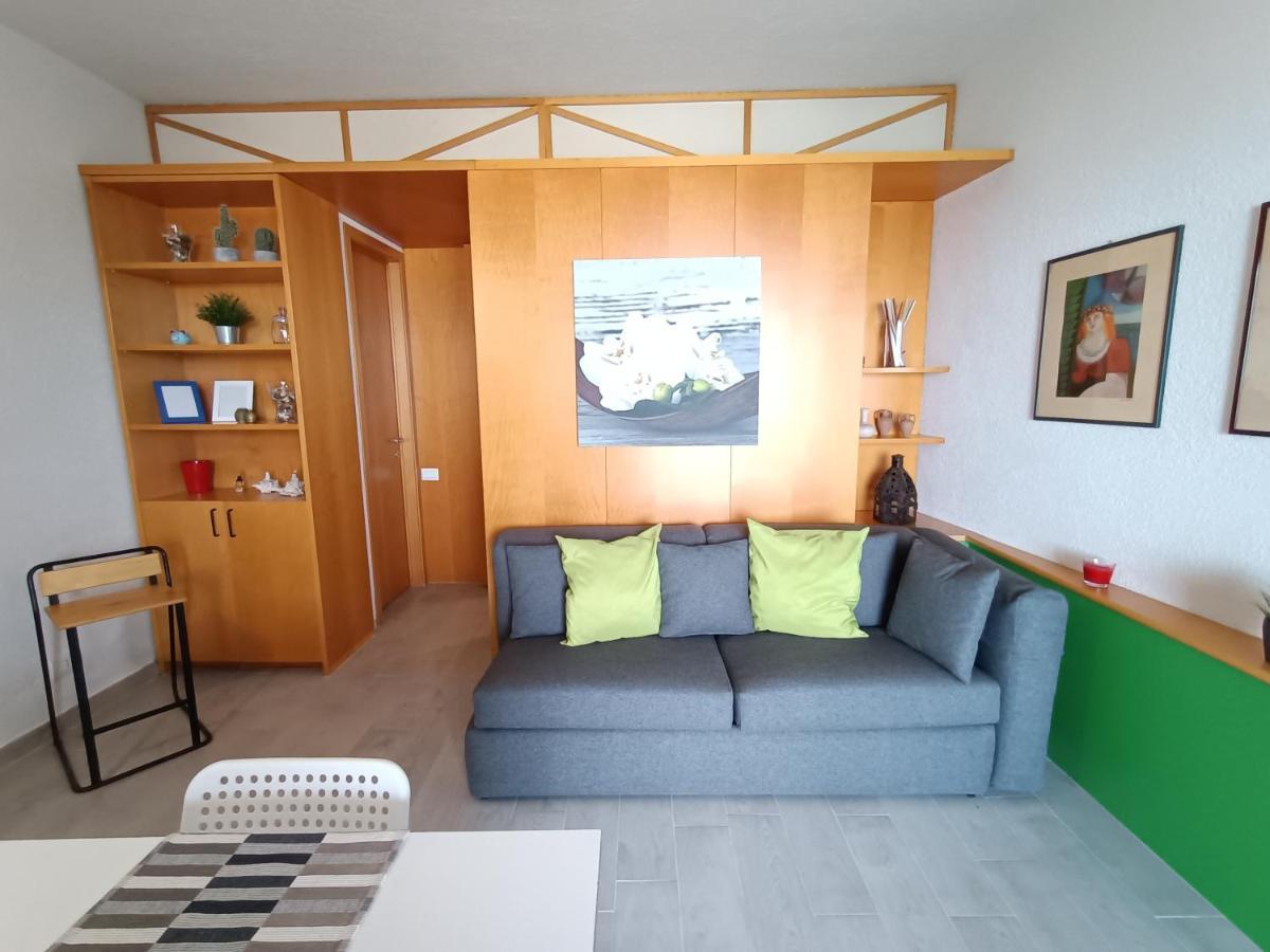 Venusilia Apartment - Free Parking Aci Castello Kültér fotó